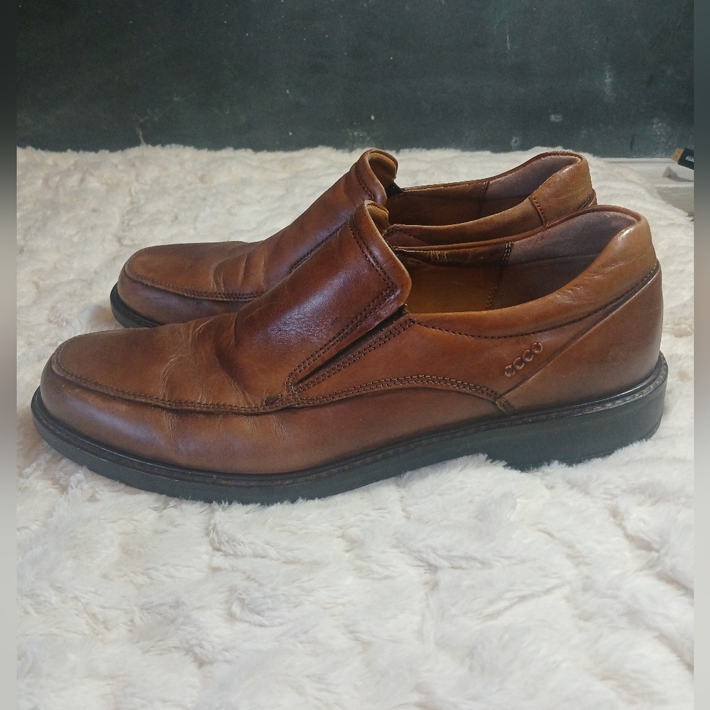Ecco Men's Tan Leather Slip-On Loafers